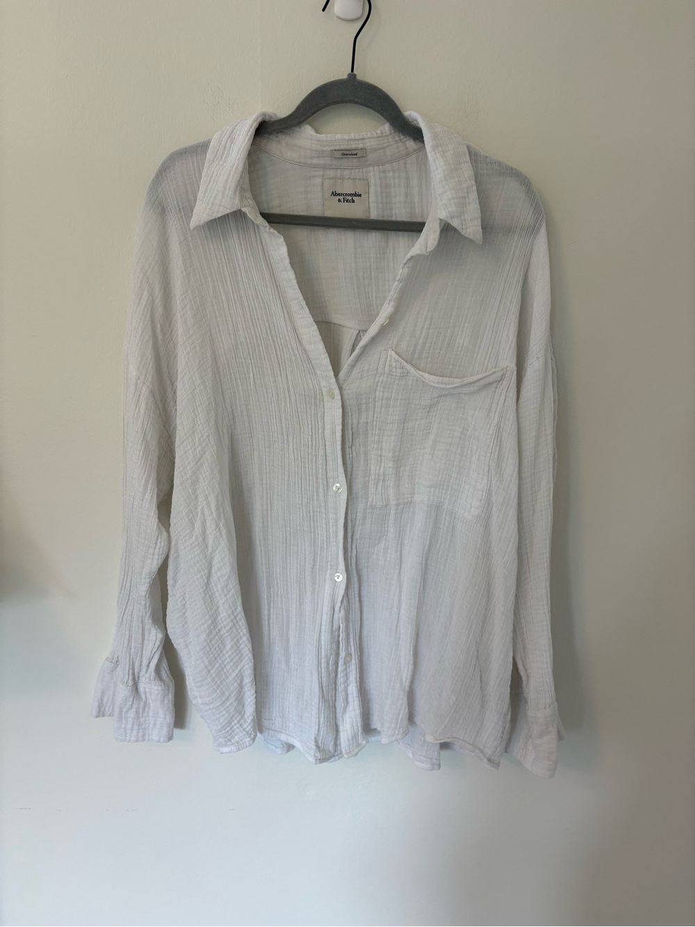Abercrombie & Fitch Women’s White Lightweight Button-Up Shirt